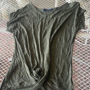 Apt 9 twist in front size medium